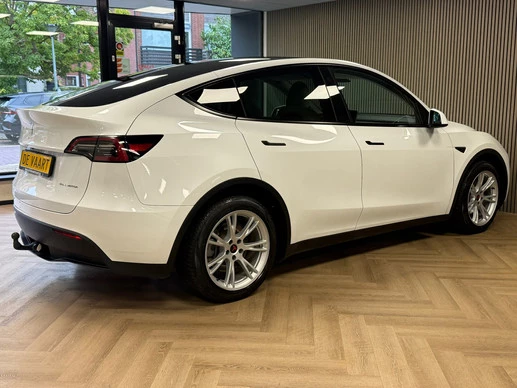Tesla Model Y - Afbeelding 17 van 30