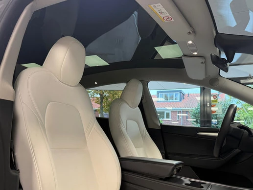 Tesla Model Y - Afbeelding 20 van 30