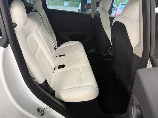 Tesla Model Y - Afbeelding 22 van 30
