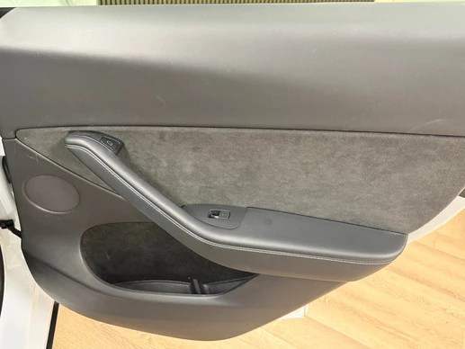 Tesla Model Y - Afbeelding 23 van 30