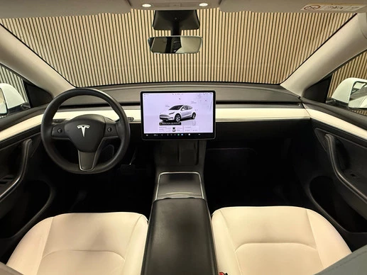 Tesla Model Y - Afbeelding 25 van 30