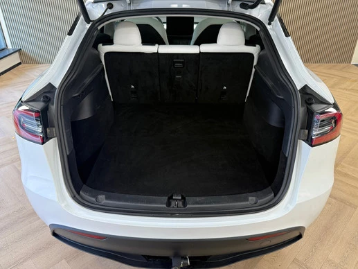 Tesla Model Y - Afbeelding 29 van 30