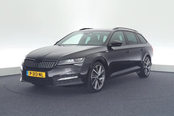 Škoda Superb - Afbeelding 1 van 30