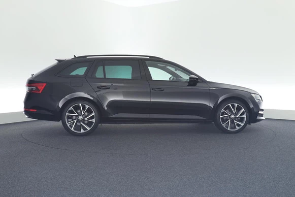 Škoda Superb - Afbeelding 10 van 30