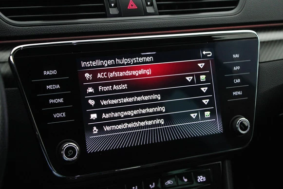 Škoda Superb - Afbeelding 24 van 30
