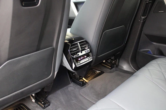 BMW iX - Afbeelding 21 van 30