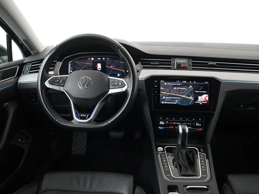 Volkswagen Passat - Afbeelding 6 van 30