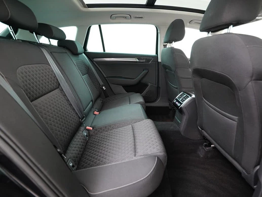 Škoda Superb - Afbeelding 28 van 30