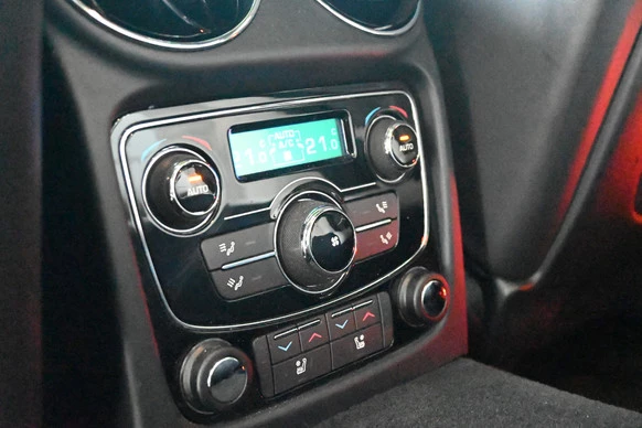 Jaguar XJ - Afbeelding 21 van 30