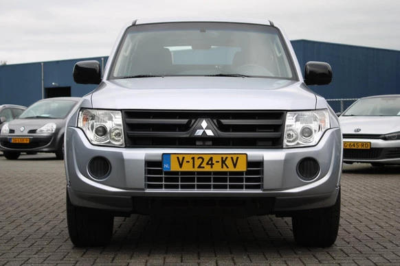 Mitsubishi Pajero - Afbeelding 10 van 30