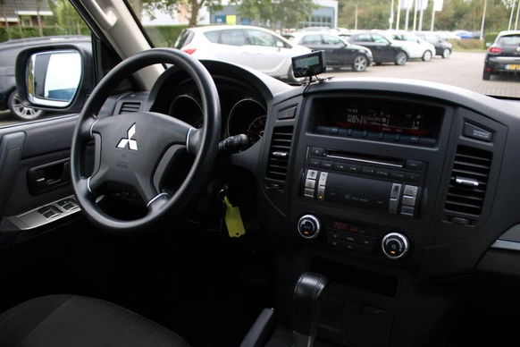 Mitsubishi Pajero - Afbeelding 12 van 30