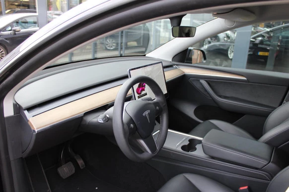Tesla Model Y - Afbeelding 6 van 25