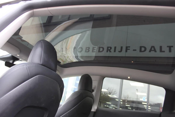 Tesla Model Y - Afbeelding 11 van 25