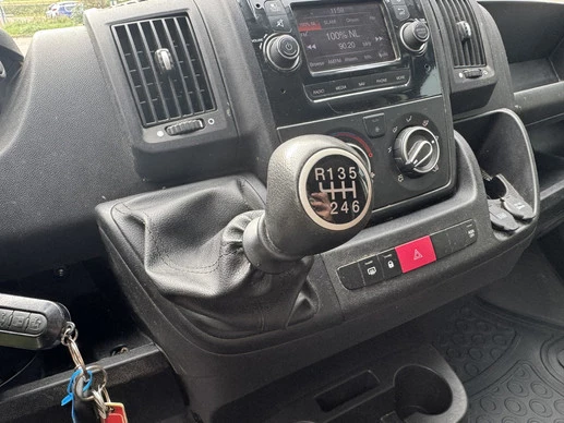 Peugeot Boxer - Afbeelding 17 van 23
