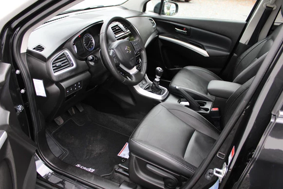 Suzuki S-Cross - Afbeelding 10 van 30