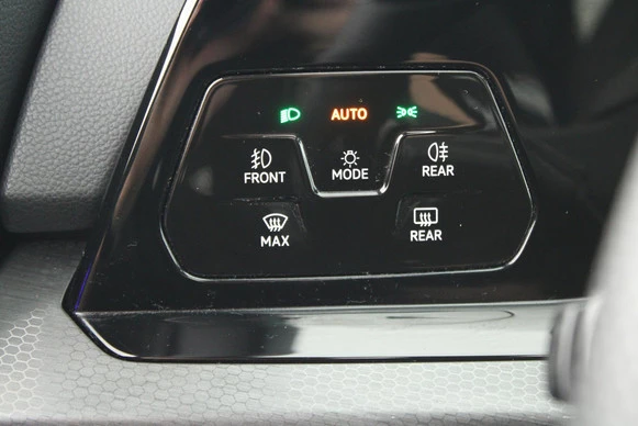 Volkswagen Golf - Afbeelding 15 van 30