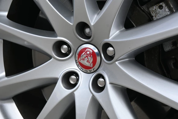 Jaguar XJ - Afbeelding 14 van 30