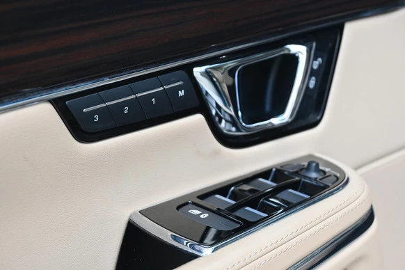 Jaguar XJ - Afbeelding 22 van 30