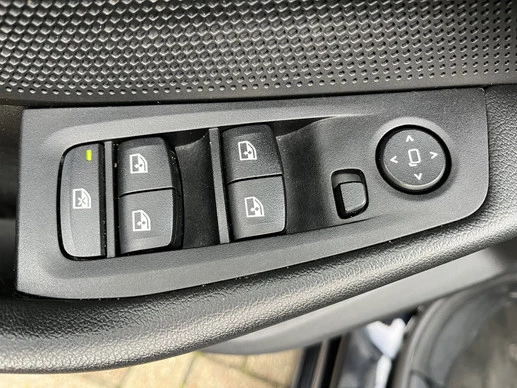 BMW 1 Serie - Afbeelding 18 van 30