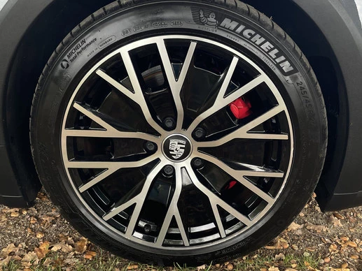 Porsche Taycan - Afbeelding 5 van 30