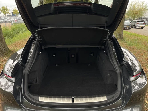 Porsche Taycan - Afbeelding 12 van 30