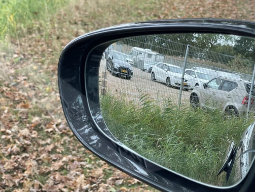 Porsche Taycan - Afbeelding 17 van 30