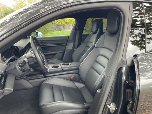 Porsche Taycan - Afbeelding 18 van 30