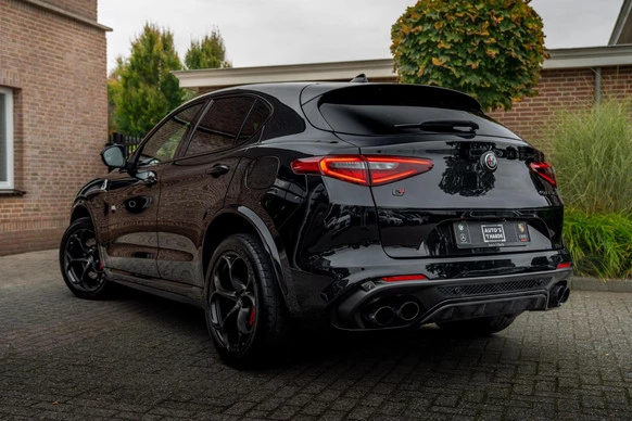 Alfa Romeo Stelvio - Afbeelding 2 van 30