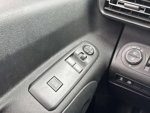 Opel Combo - Afbeelding 12 van 27