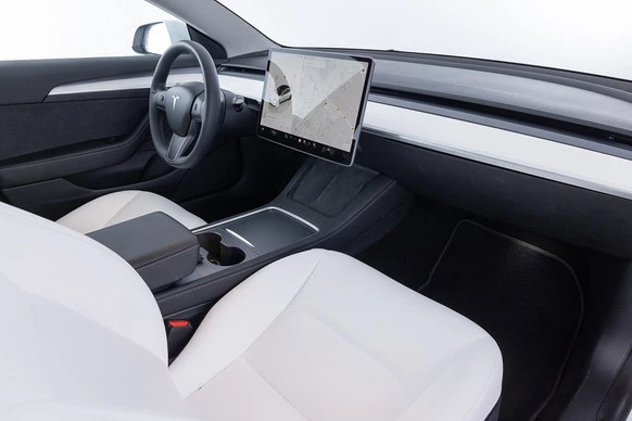 Tesla Model 3 - Afbeelding 4 van 30