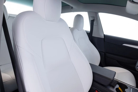 Tesla Model 3 - Afbeelding 5 van 30