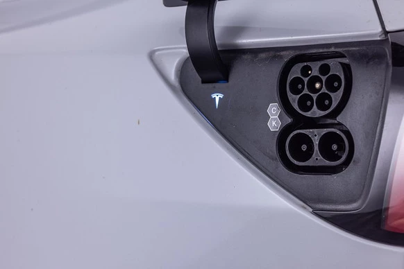 Tesla Model 3 - Afbeelding 20 van 30