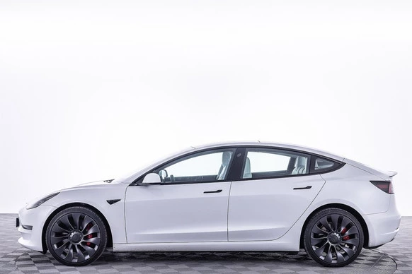 Tesla Model 3 - Afbeelding 24 van 30