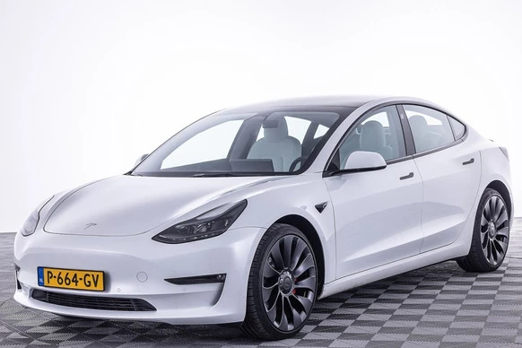Tesla Model 3 - Afbeelding 28 van 30