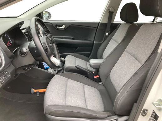 Kia Stonic - Afbeelding 11 van 24