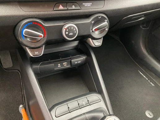 Kia Stonic - Afbeelding 16 van 24