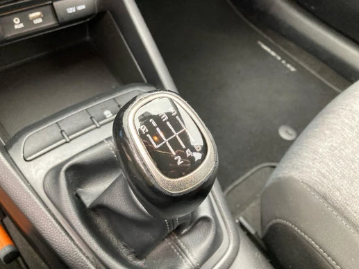 Kia Stonic - Afbeelding 17 van 24