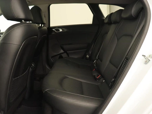 Kia Ceed - Afbeelding 8 van 30