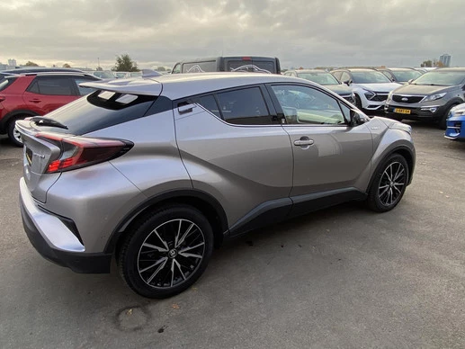 Toyota C-HR - Afbeelding 8 van 30