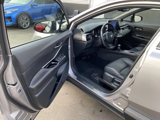 Toyota C-HR - Afbeelding 23 van 30