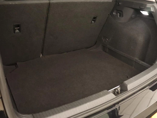 Volkswagen Golf - Afbeelding 18 van 28