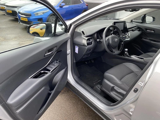 Toyota C-HR - Afbeelding 17 van 30