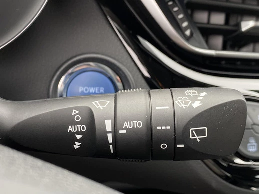 Toyota C-HR - Afbeelding 28 van 30