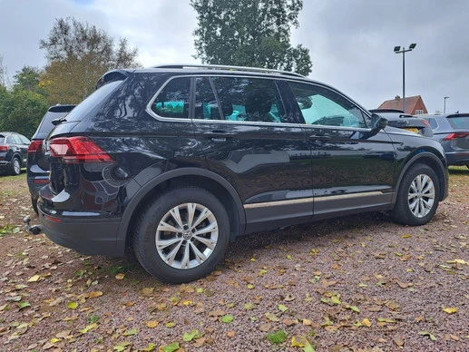Volkswagen Tiguan - Afbeelding 1 van 13