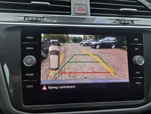 Volkswagen Tiguan - Afbeelding 15 van 30