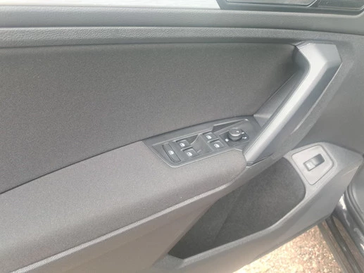 Volkswagen Tiguan - Afbeelding 23 van 30