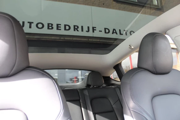 Tesla Model Y - Afbeelding 6 van 11