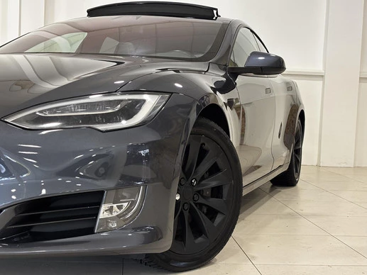 Tesla Model S - Afbeelding 2 van 30