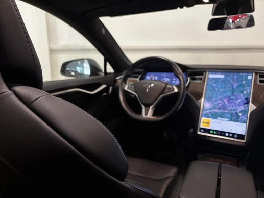 Tesla Model S - Afbeelding 17 van 30