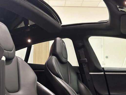 Tesla Model S - Afbeelding 28 van 30